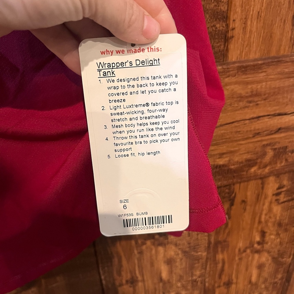 Lululemon wrappers delight Tank Top Racerback Built-In Bra Raspberry Red Workout - Picture 5 of 8